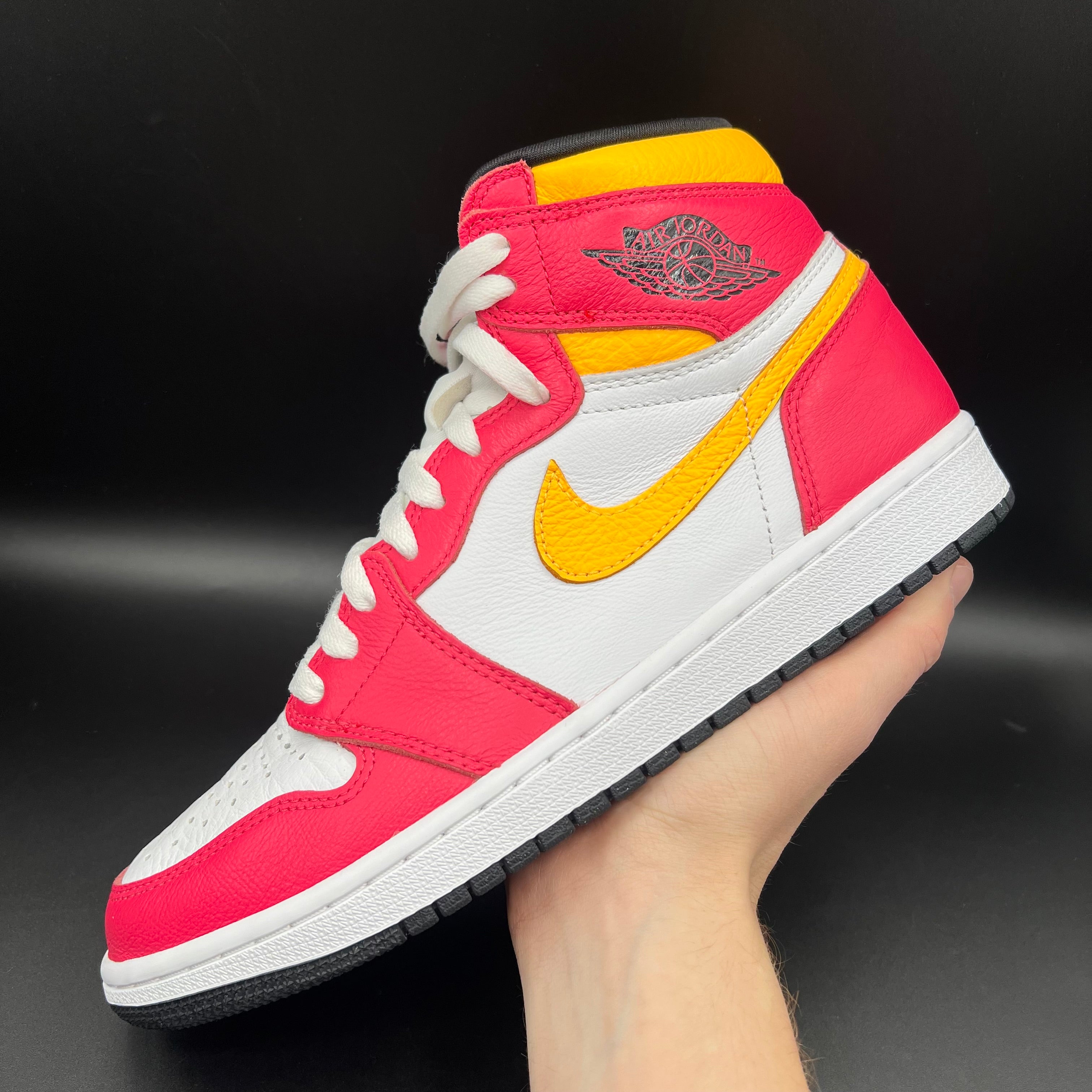 Air Jordan 1 high fusion red