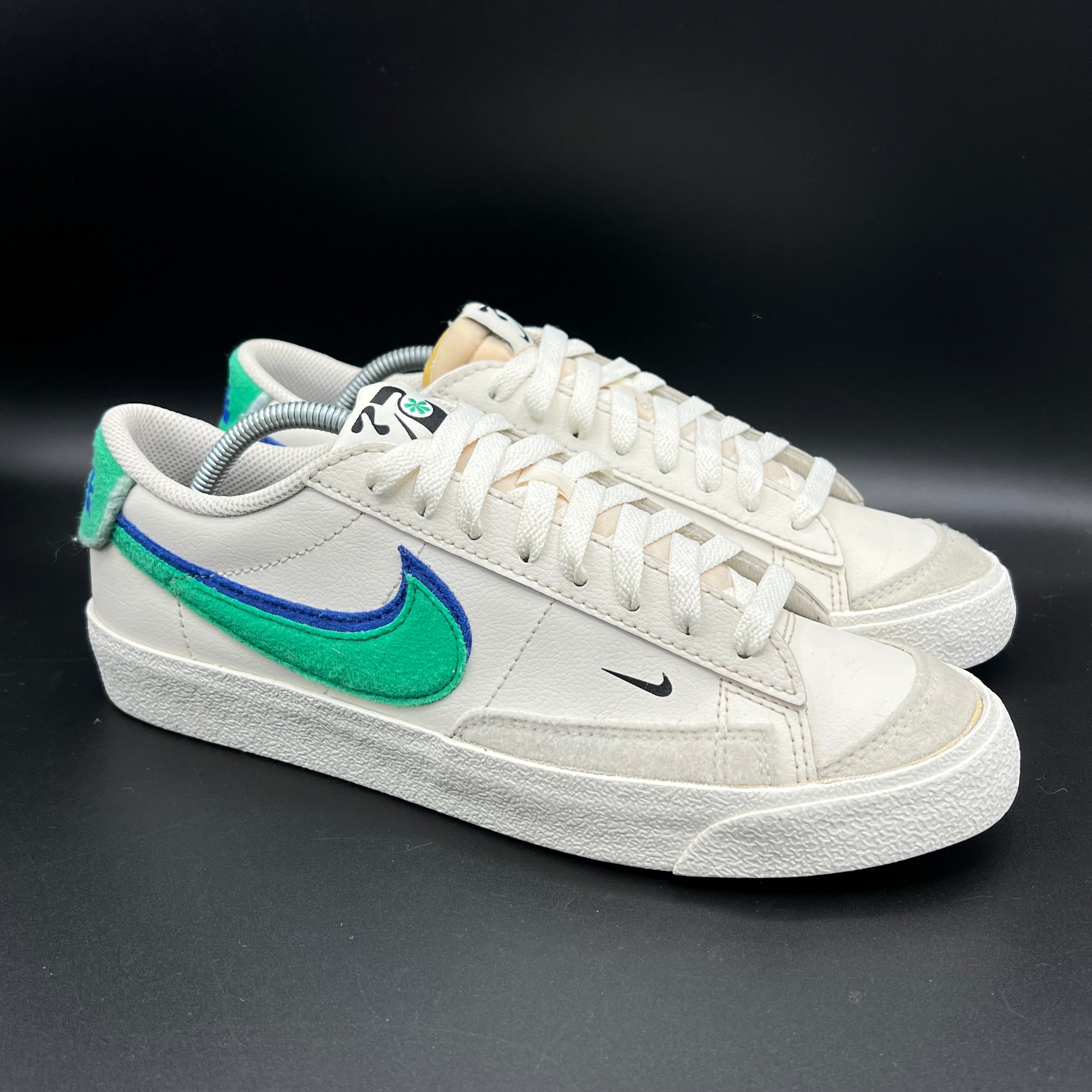 Nike blazer low