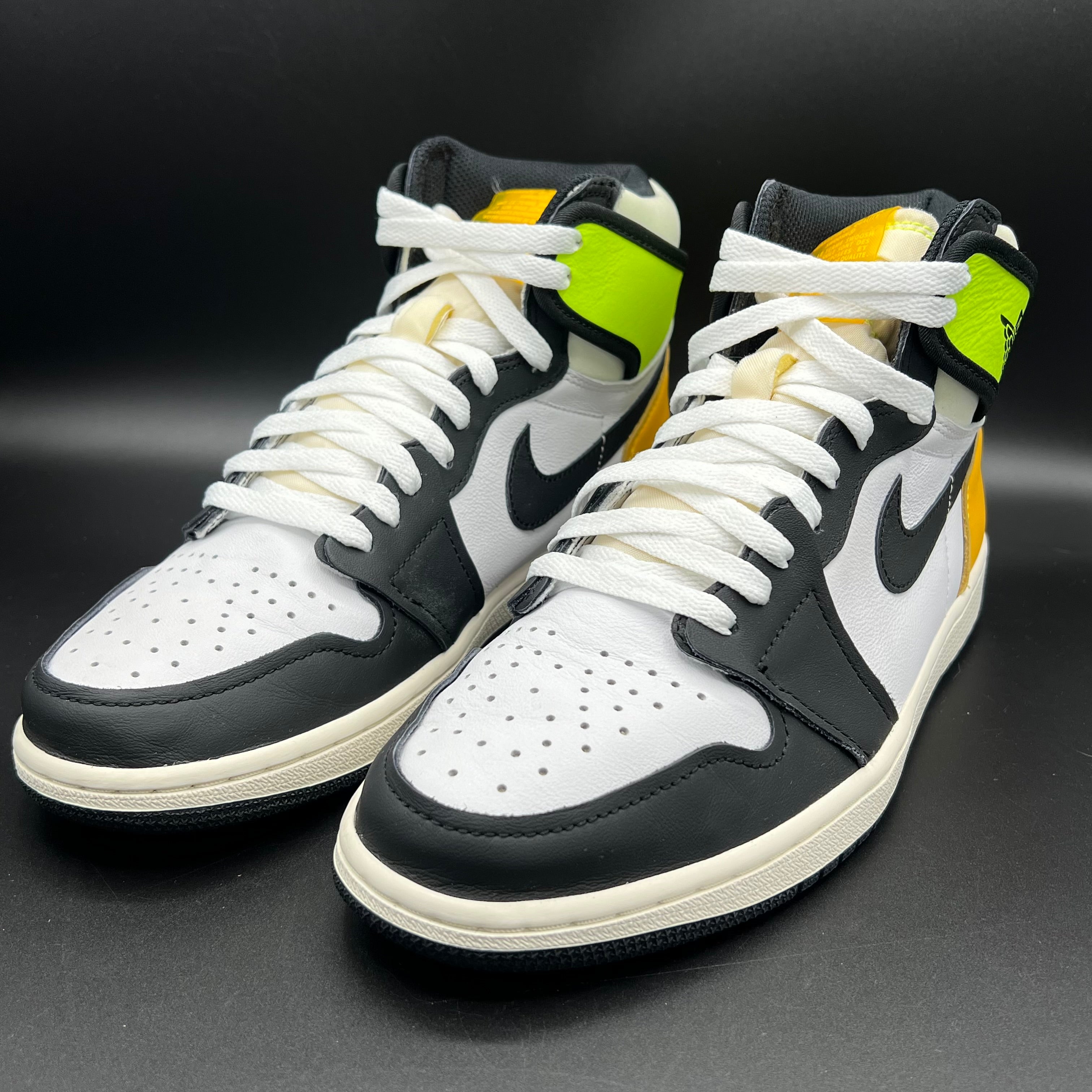 Air Jordan 1 High Volt