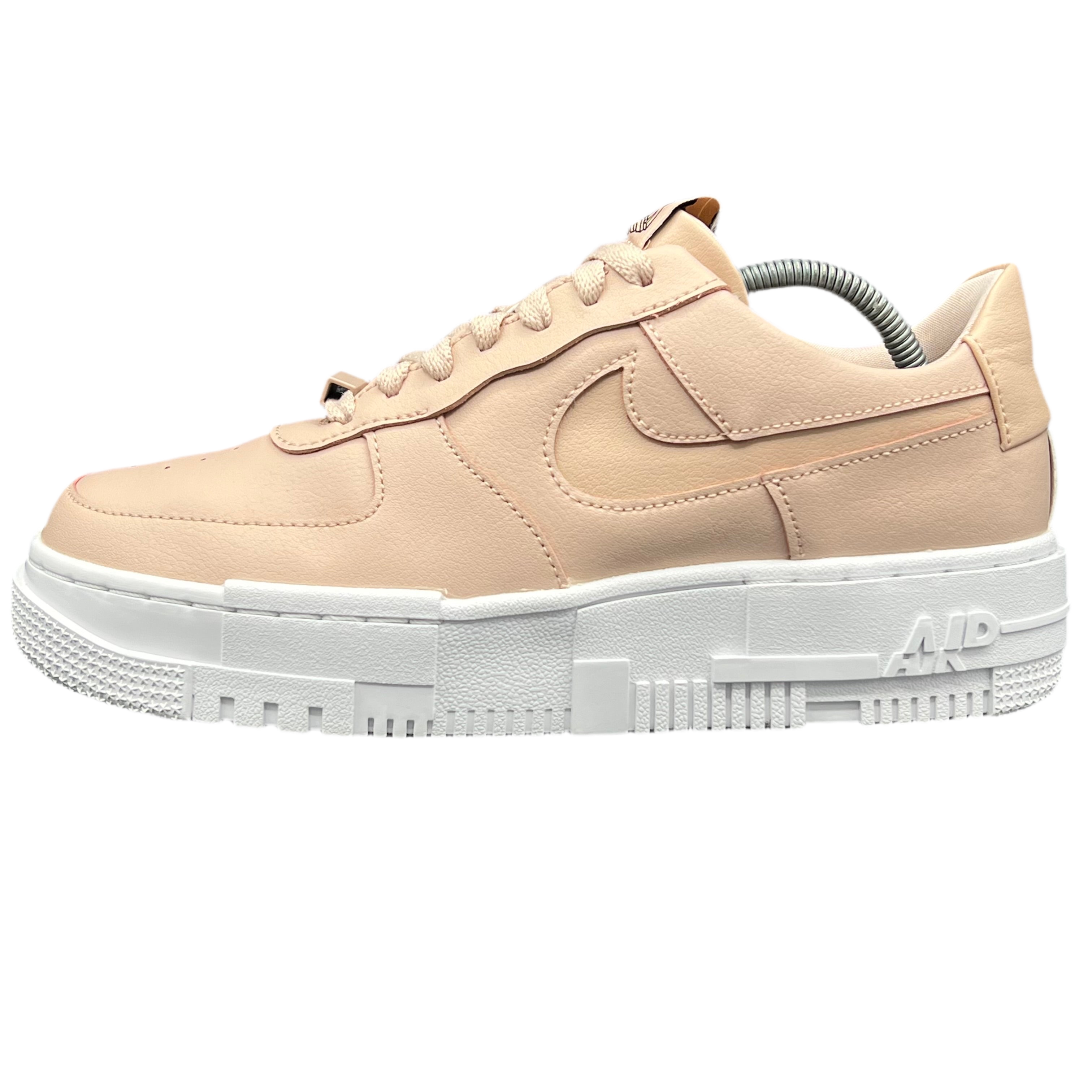 Nike Air Force 1 Pixel