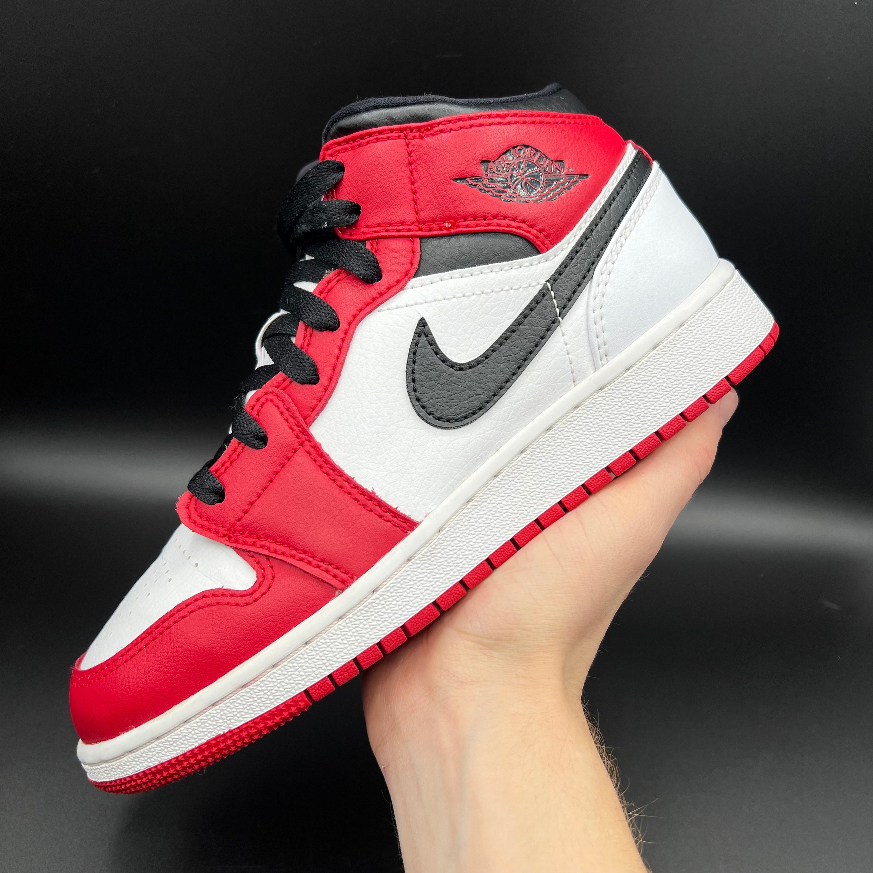 Air Jordan 1 Mid